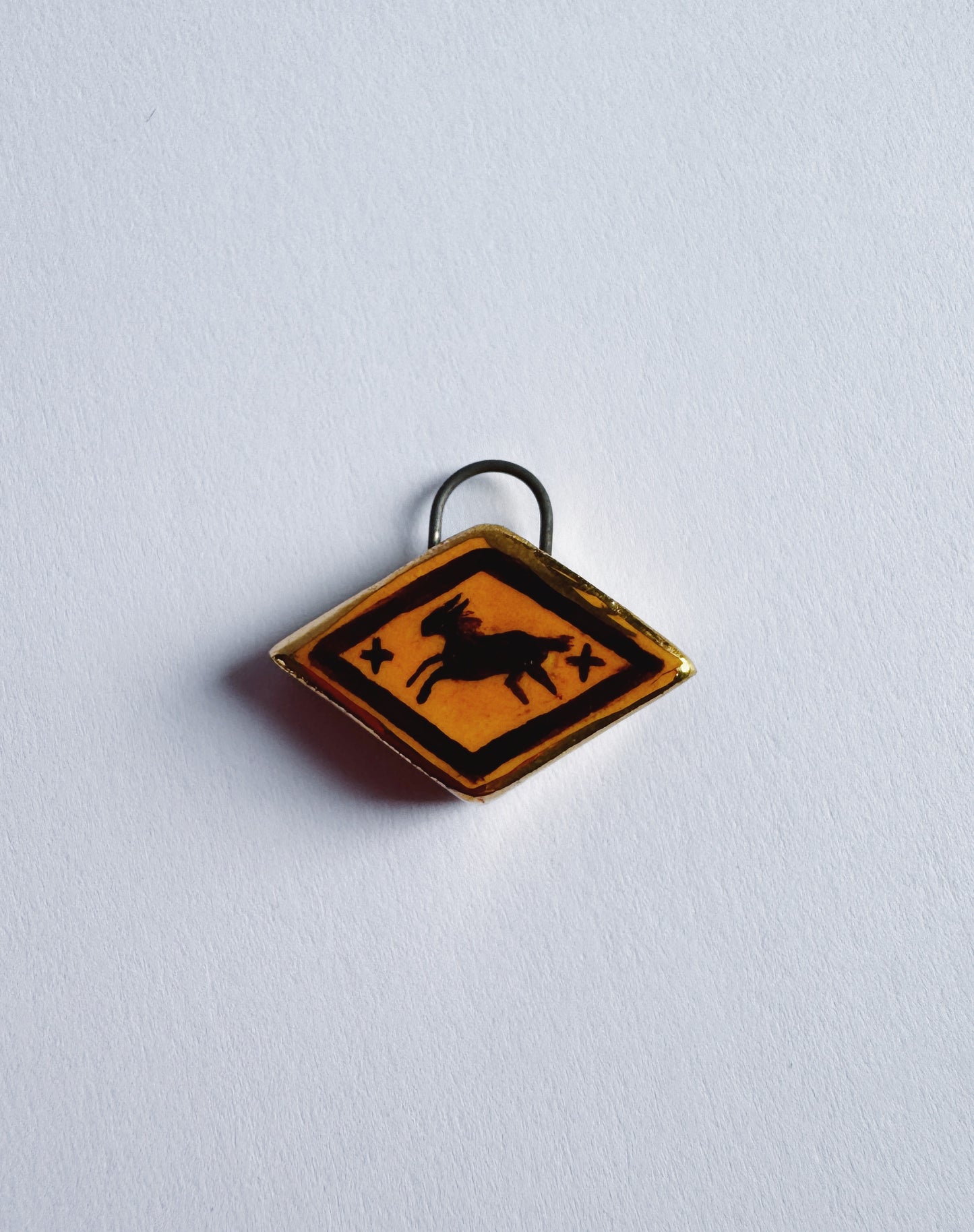 Horse Pendant - yellow Diamond