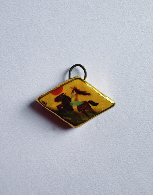 Brown Horse Pendant - Diamond